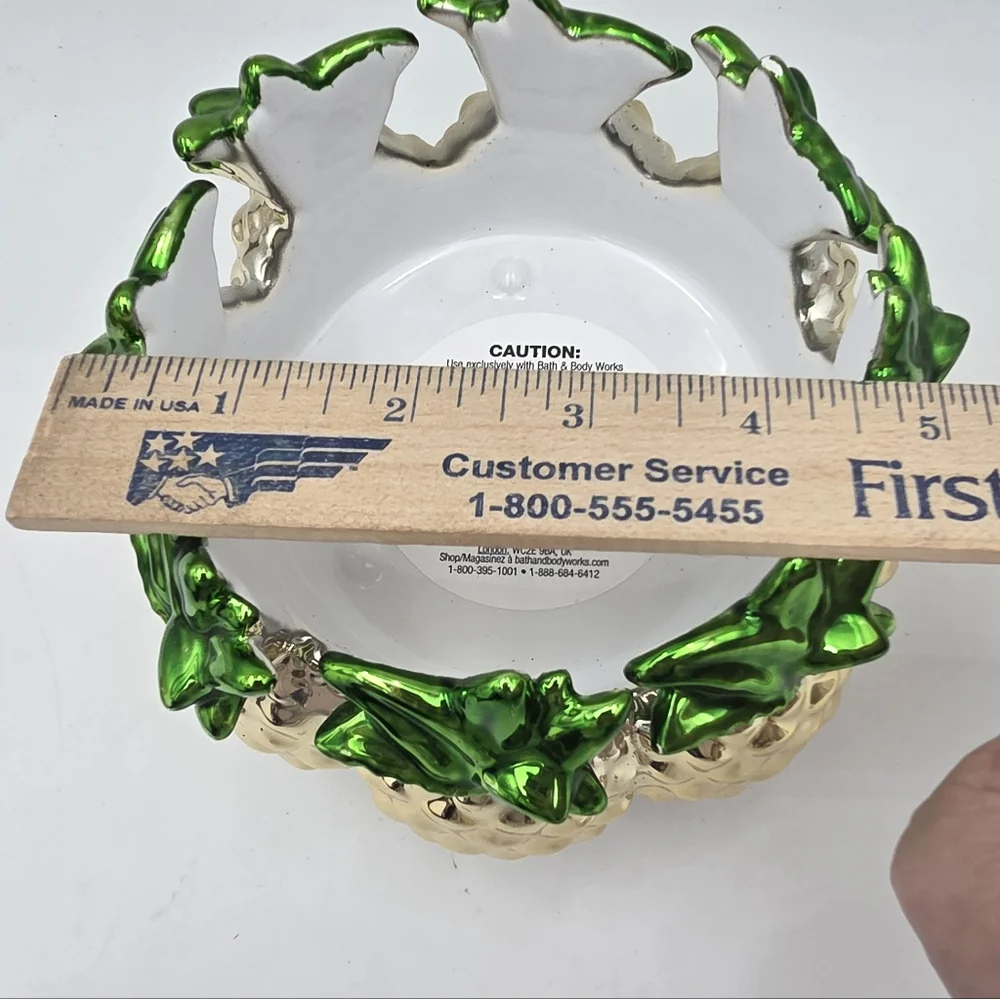 Bath & Body Works Metallic Pineapple Bowl Style 3-Wick Candle Holder - Picture 4 of 6